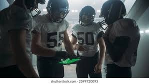 里维拉：10号位球员已经消失；莱奥非常出色应该让他安静踢球